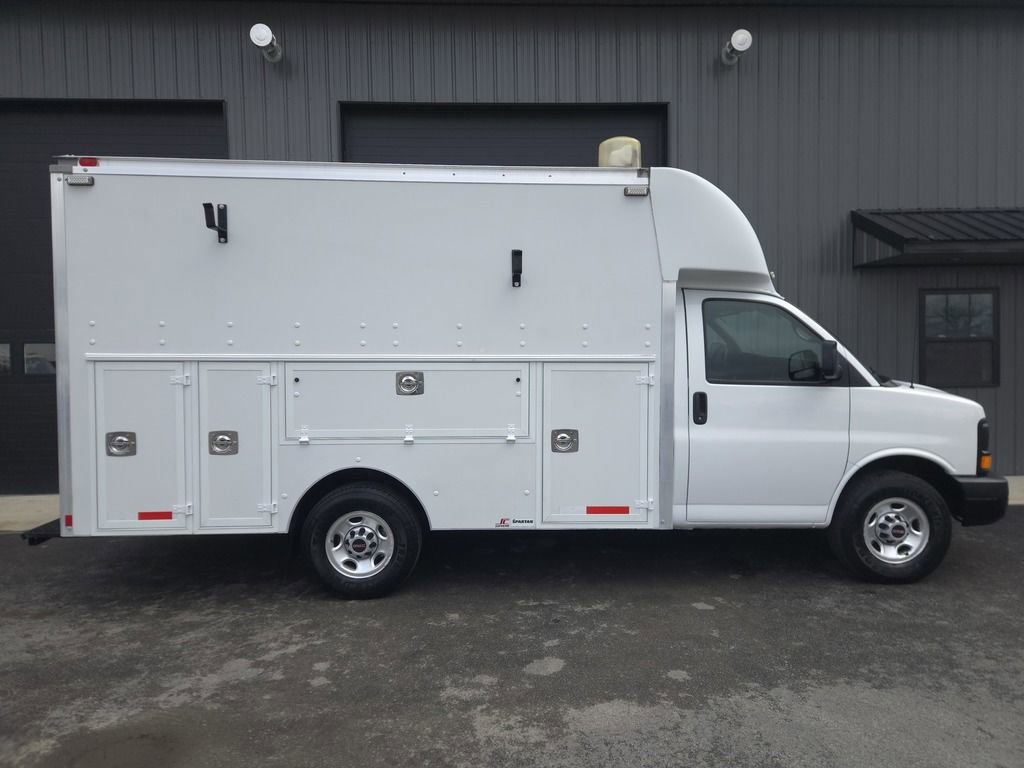 Used 2014 GMC Savana 3500 image 5