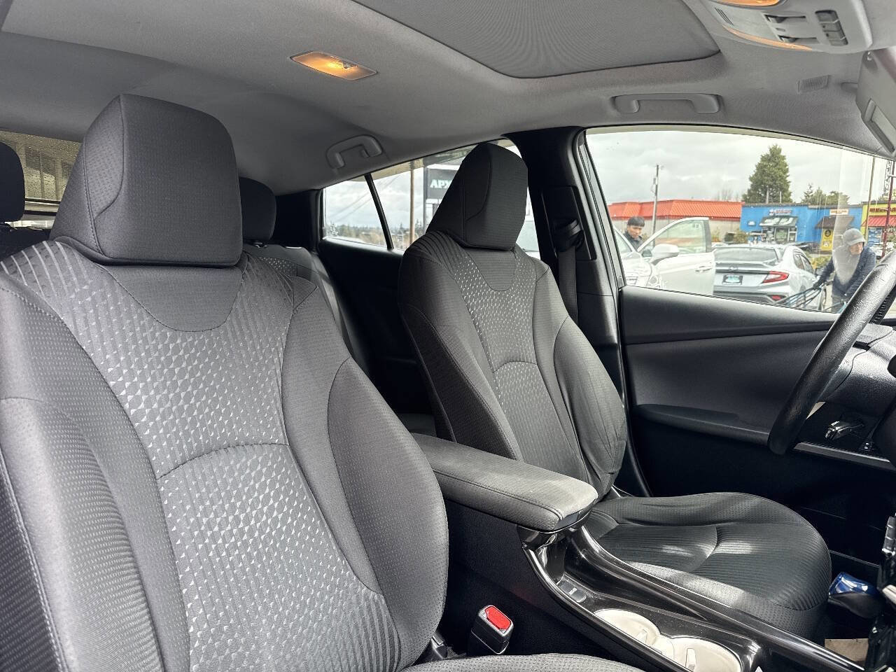 Used 2016 Toyota Prius Three w/ Advanced Technology Package image 35