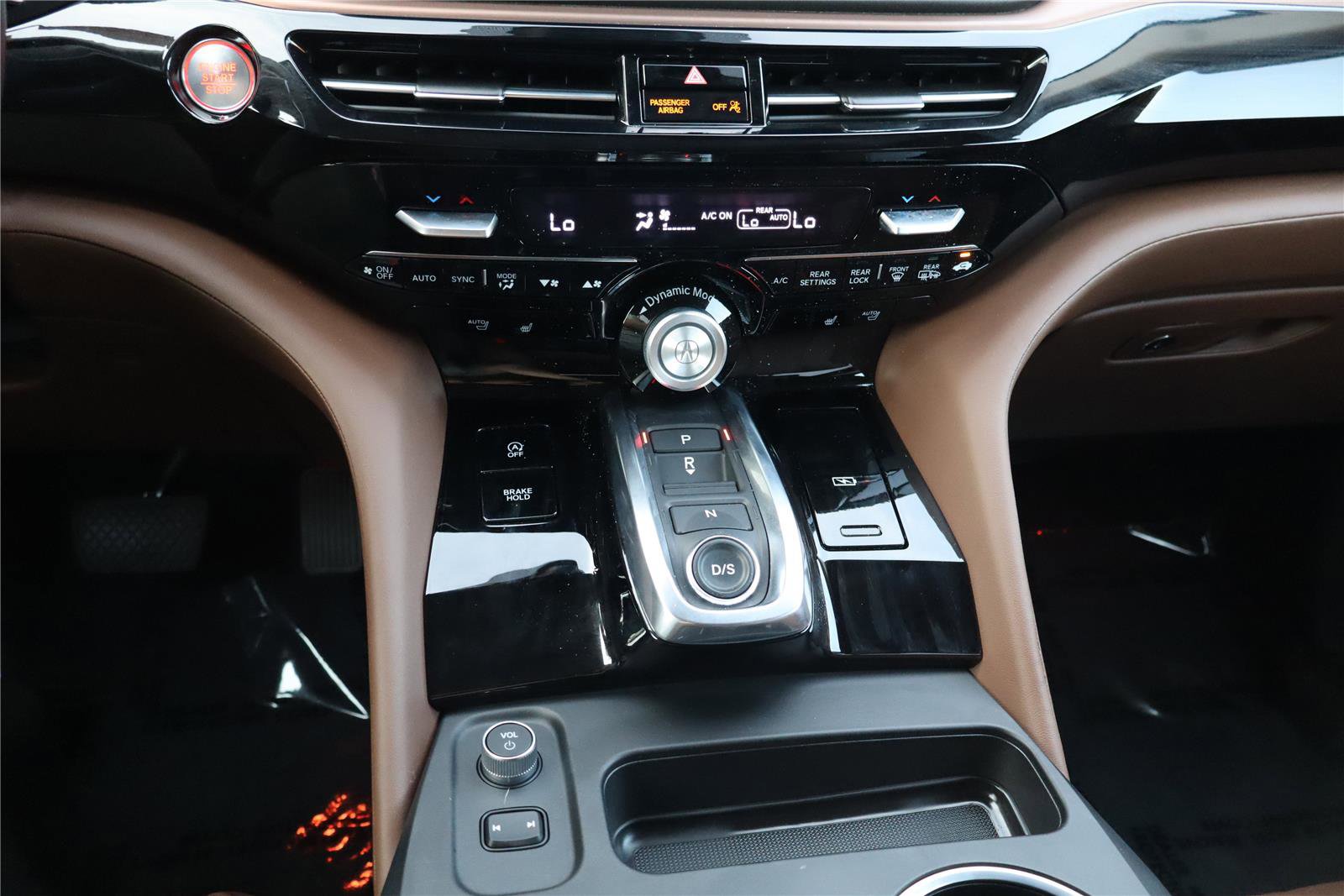 Used 2025 Acura MDX SH-AWD w/ Technology Package image 21