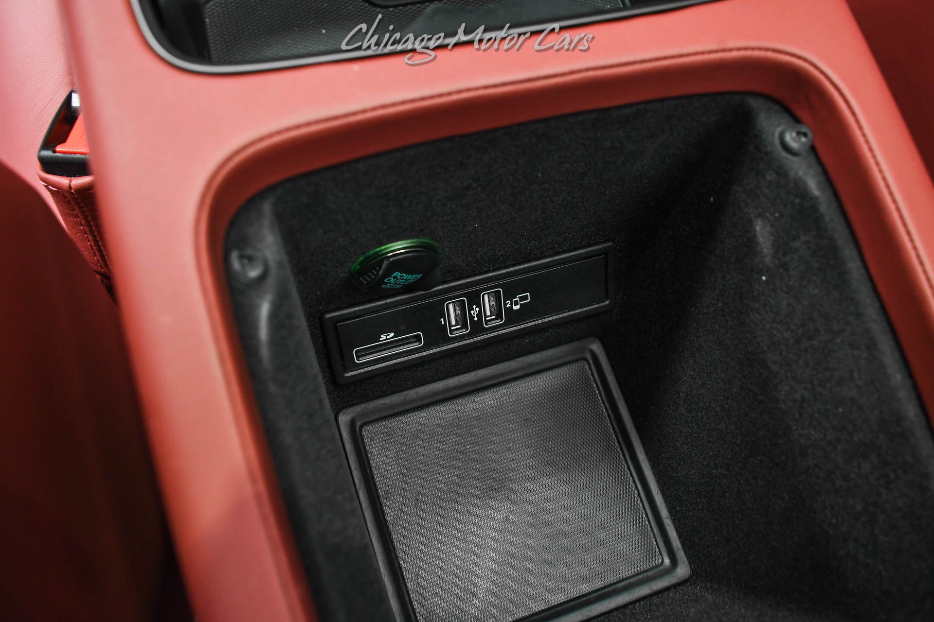 Used 2022 Aston Martin DBX AWD/4WD image 17