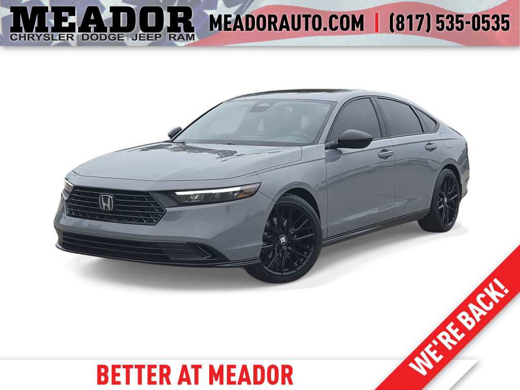 Used 2025 Honda Accord Sport image 1
