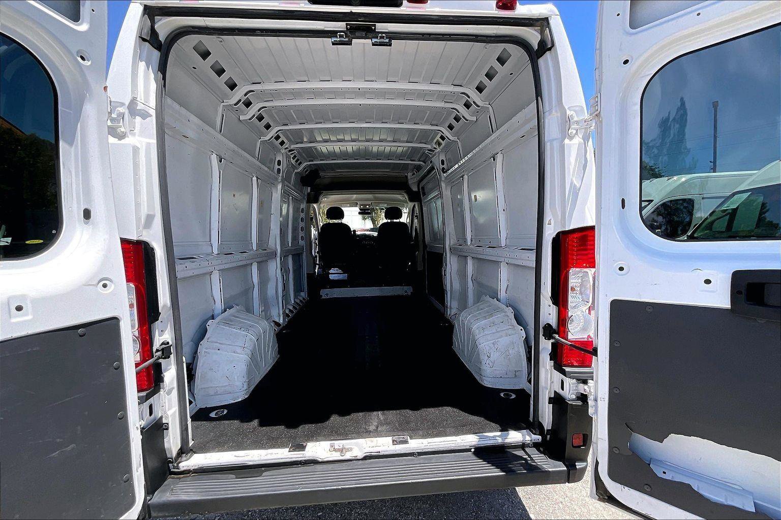Used 2021 RAM ProMaster 2500 FWD image 7