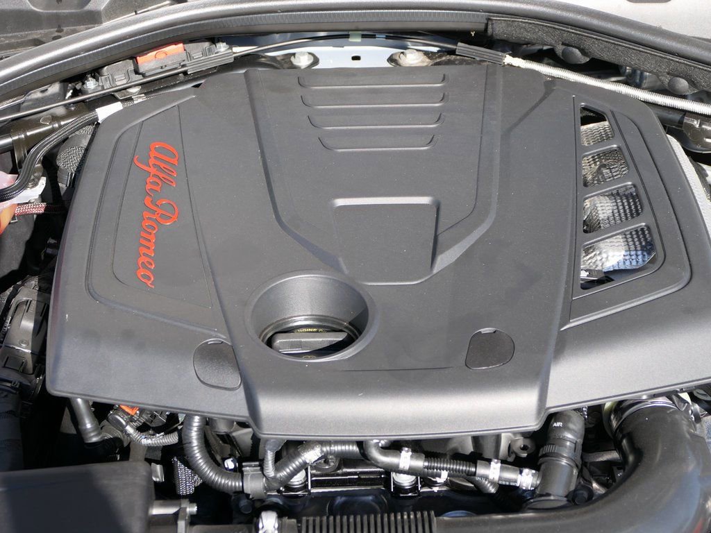 New 2025 Alfa Romeo Giulia AWD image 31