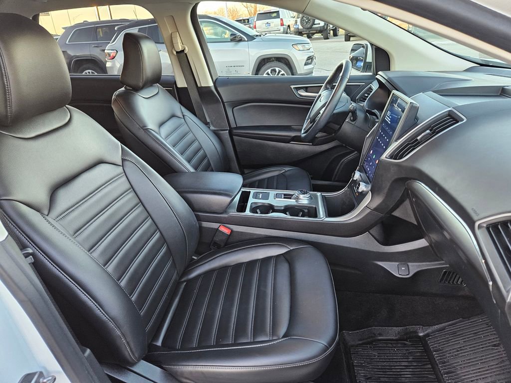 Used 2022 Ford Edge SEL w/ Convenience Package image 41