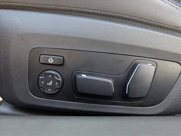 Used 2025 BMW M2 w/ Lighting Package RWD image 11