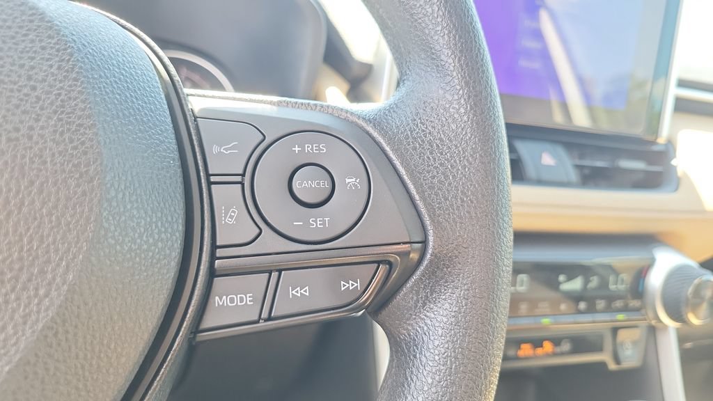 Certified 2025 Toyota RAV4 XLE w/ Convenience Package FWD image 26