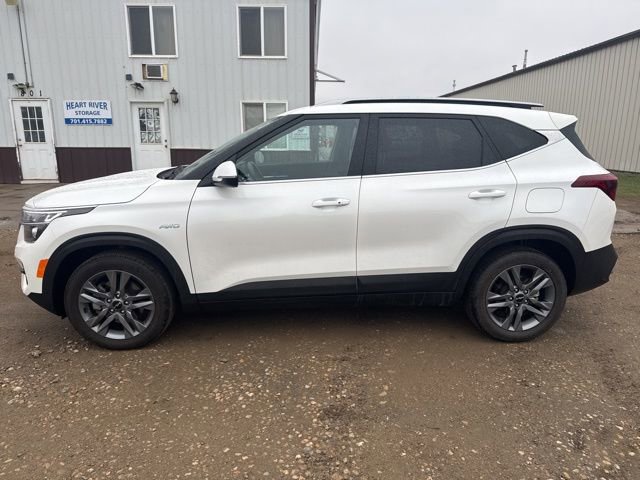 Used 2023 Kia Seltos S image 4