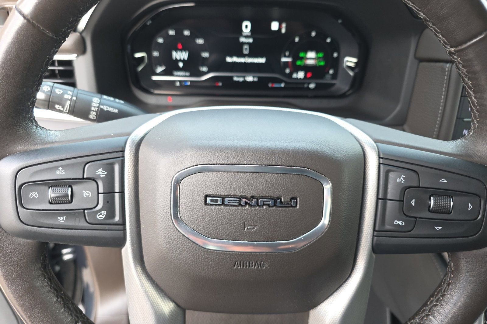 Used 2022 GMC Yukon Denali image 25