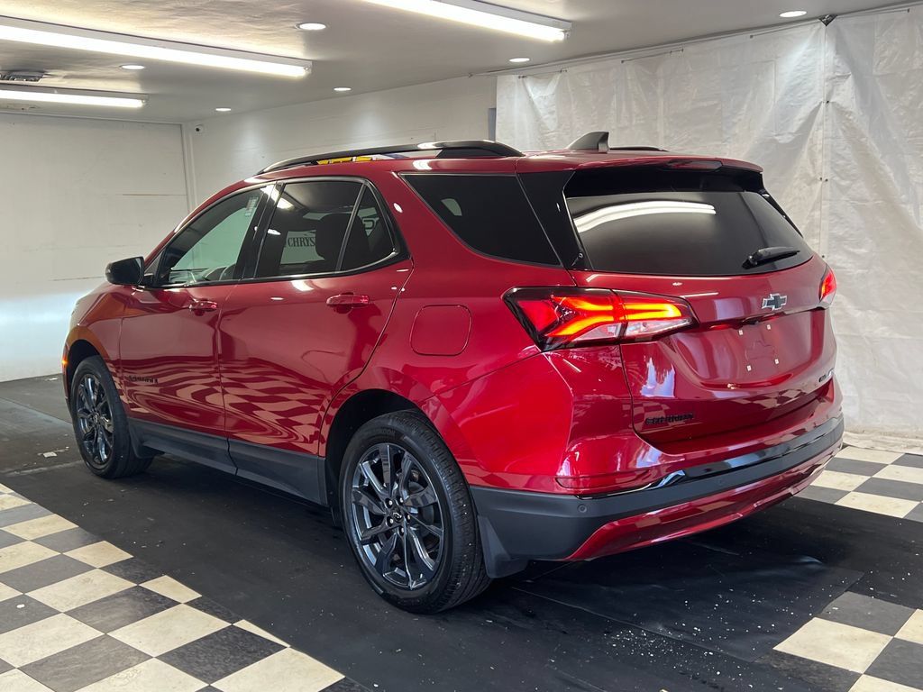 Used 2024 Chevrolet Equinox RS AWD/4WD image 8