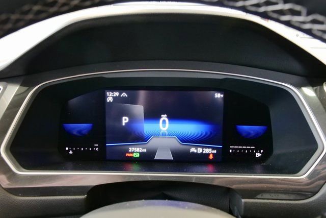 Used 2022 Volkswagen Tiguan S image 18