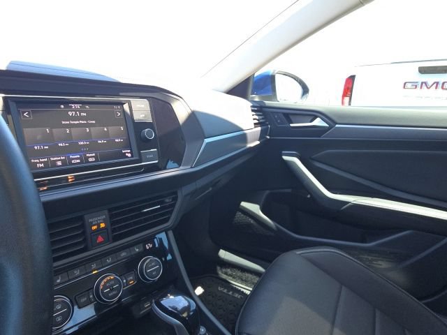 Used 2023 Volkswagen Jetta SE FWD image 20