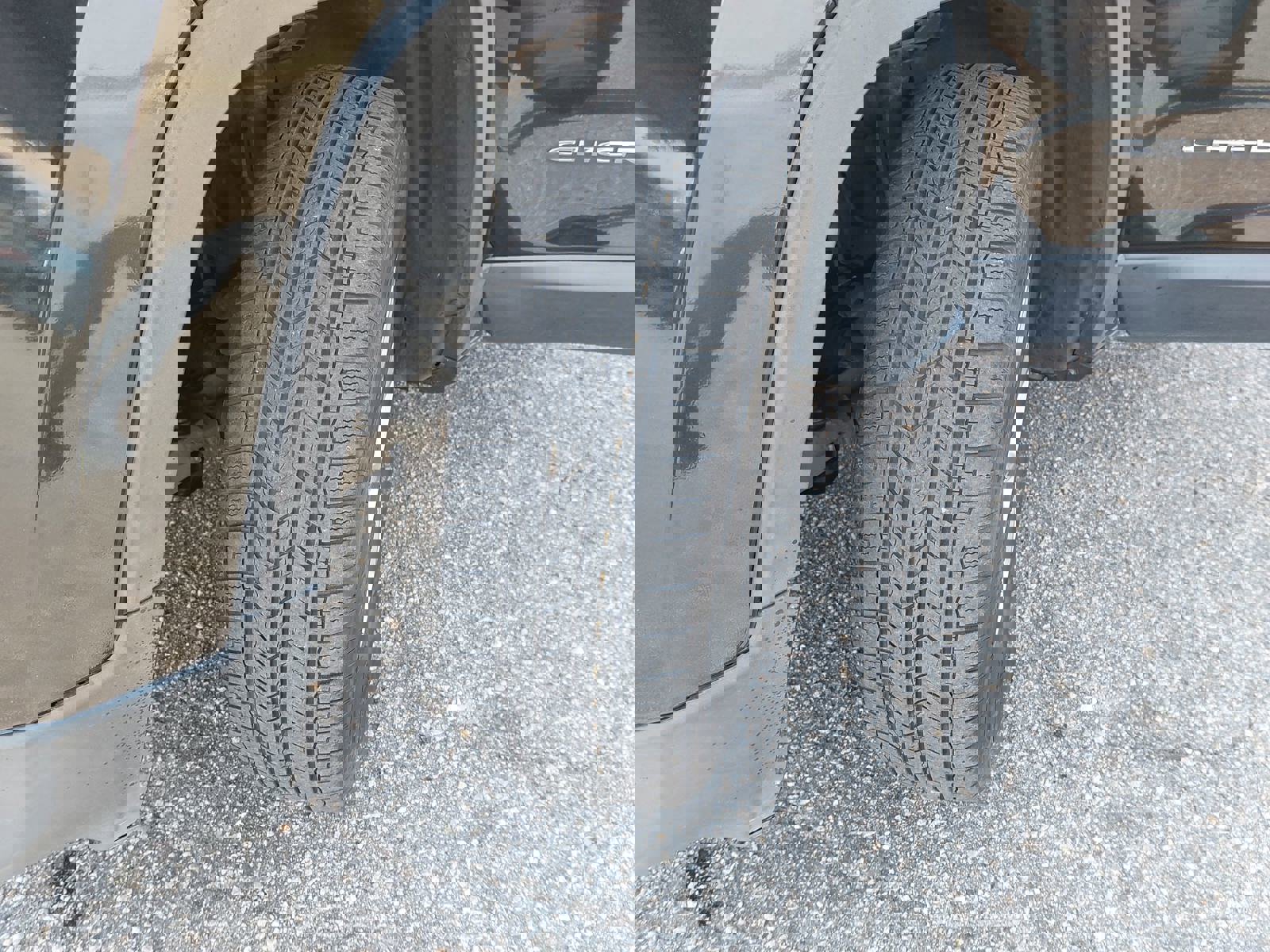 Used 2016 Jeep Cherokee Sport image 32