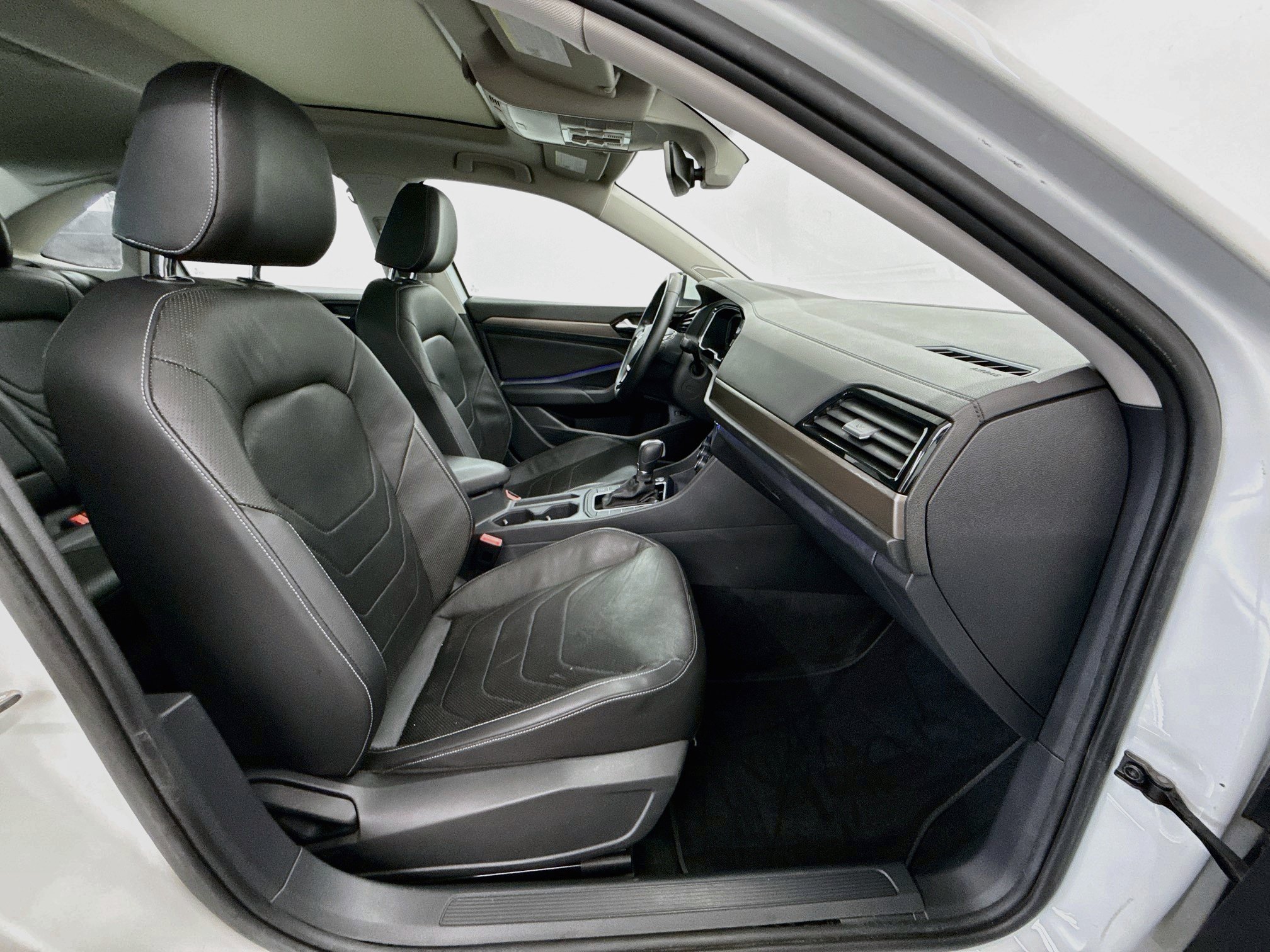 Used 2019 Volkswagen Jetta SEL Premium FWD image 31