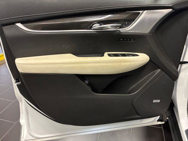 Used 2023 Cadillac XT6 Sport w/ Technology Package AWD/4WD image 42