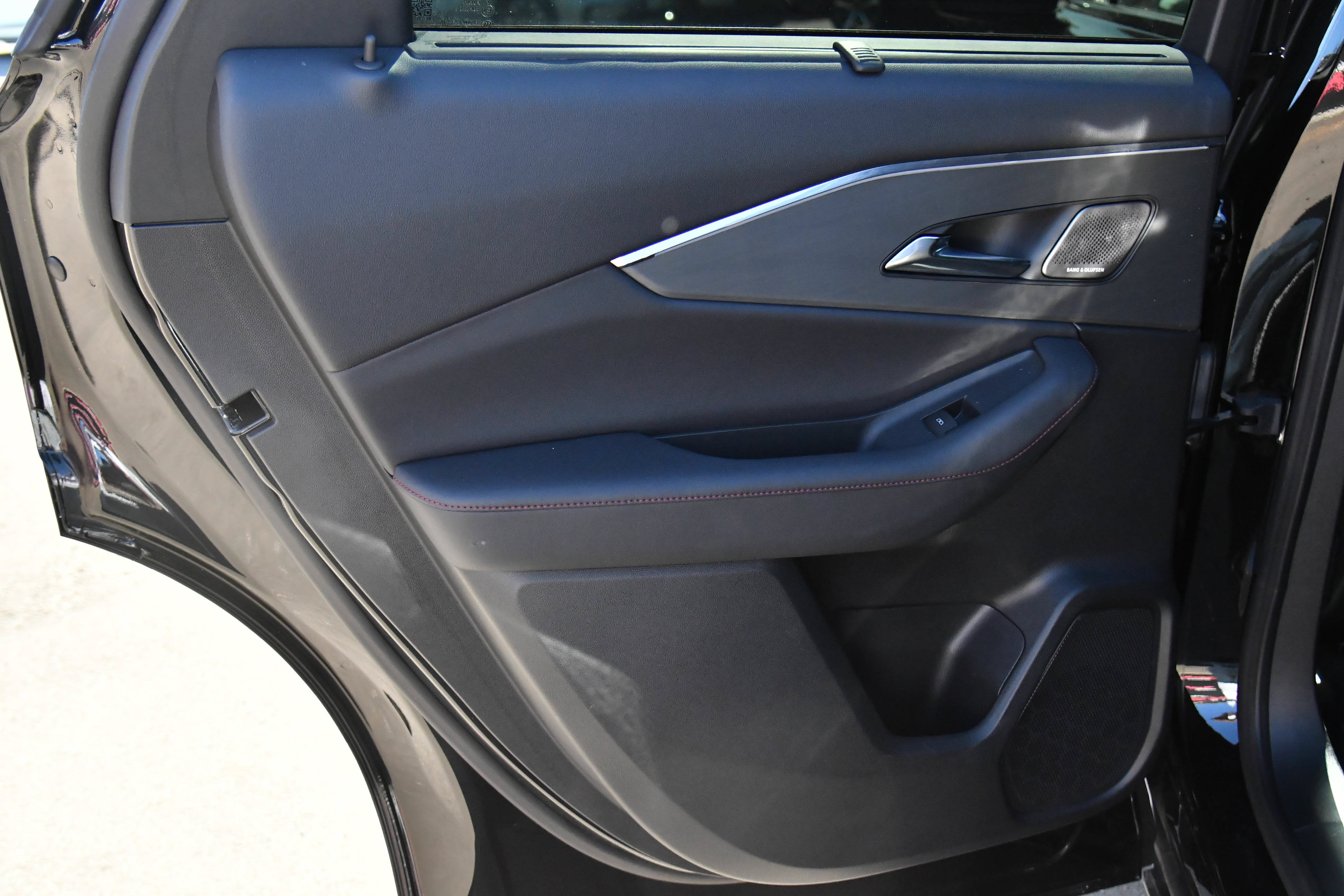 Used 2024 Acura ZDX Type S AWD/4WD image 45