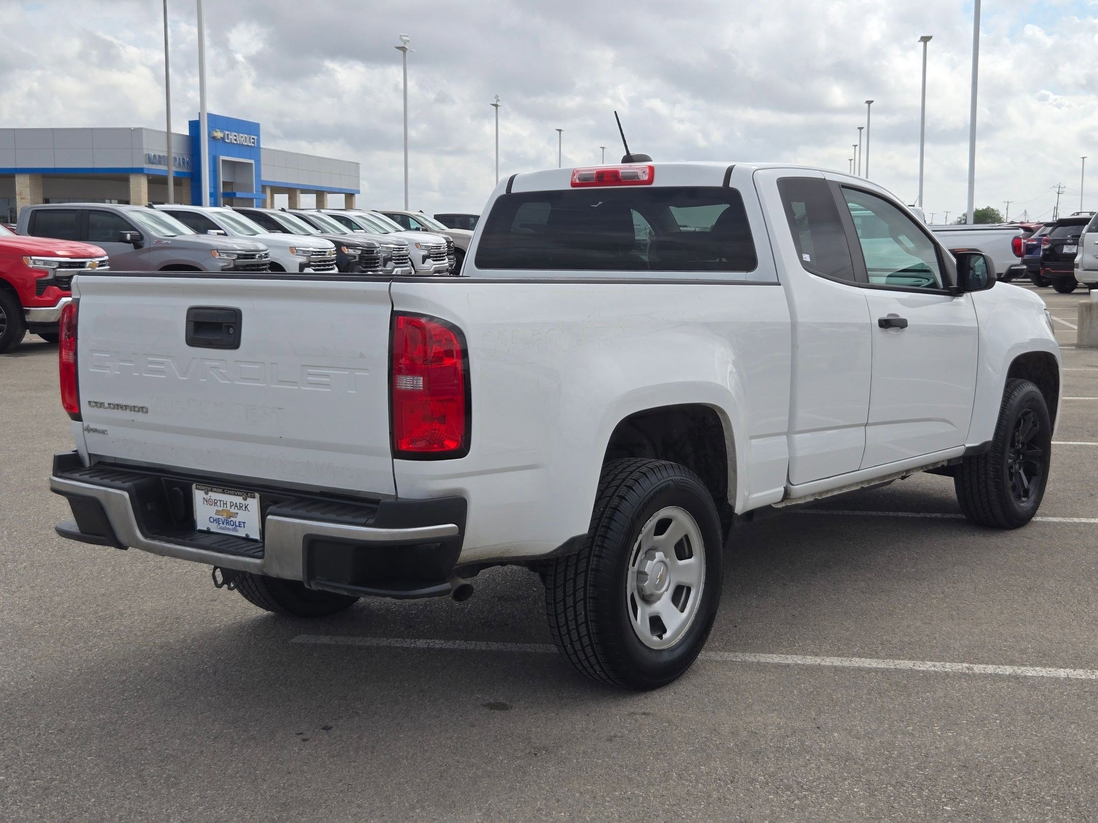 Used 2022 Chevrolet Colorado W/T RWD image 4
