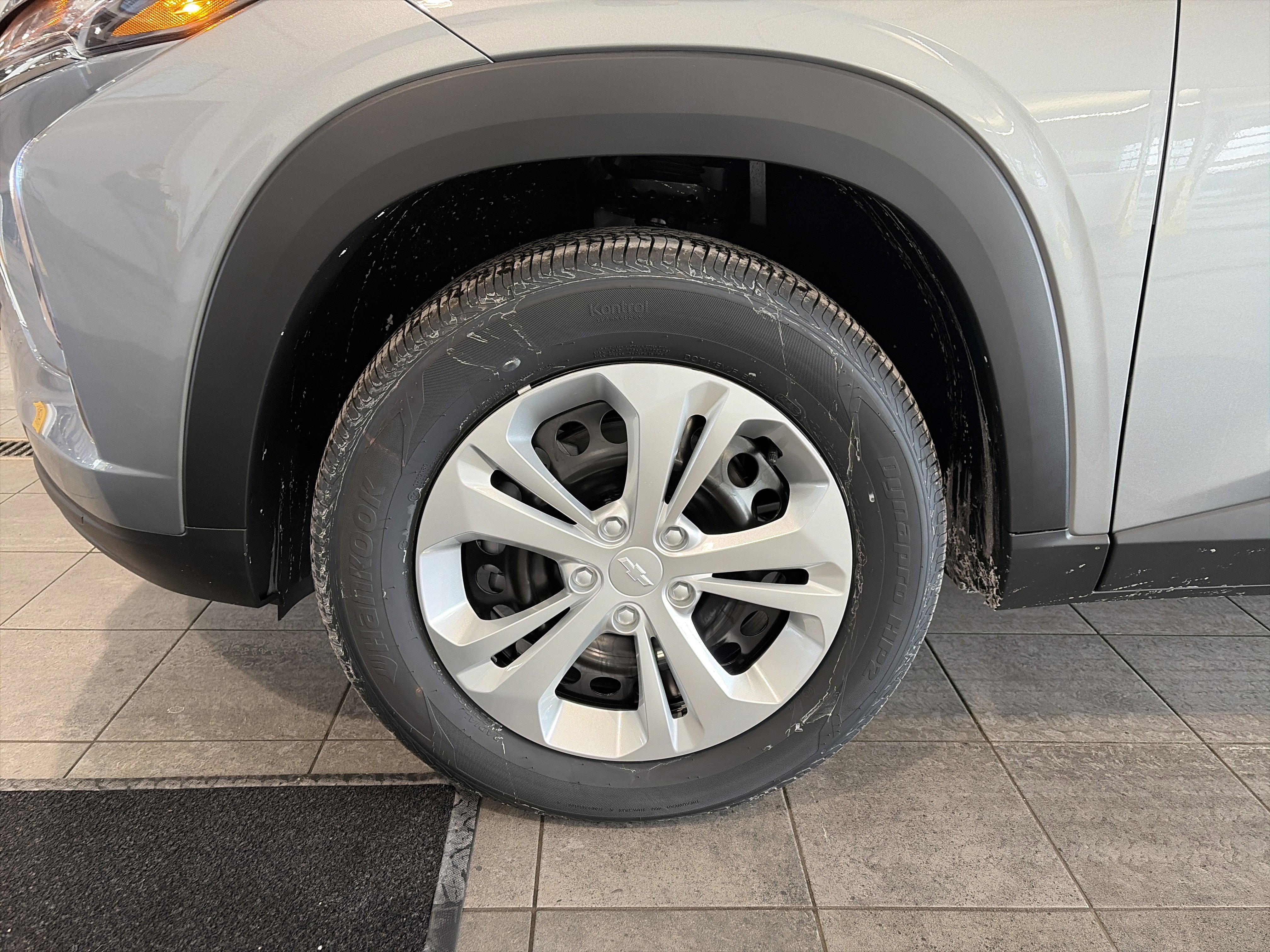 New 2026 Chevrolet Trax LS image 9