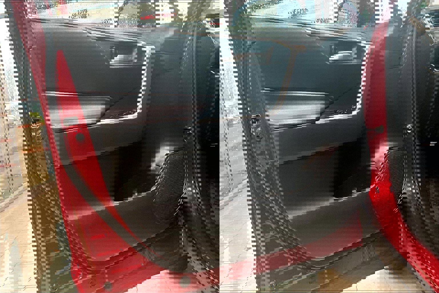 Used 2023 Toyota RAV4 XLE image 21