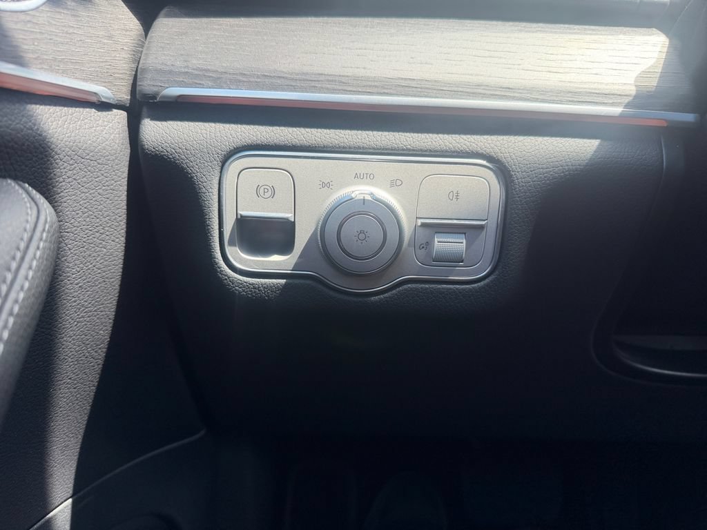 Certified 2025 Mercedes-Benz GLE 350 4MATIC image 23