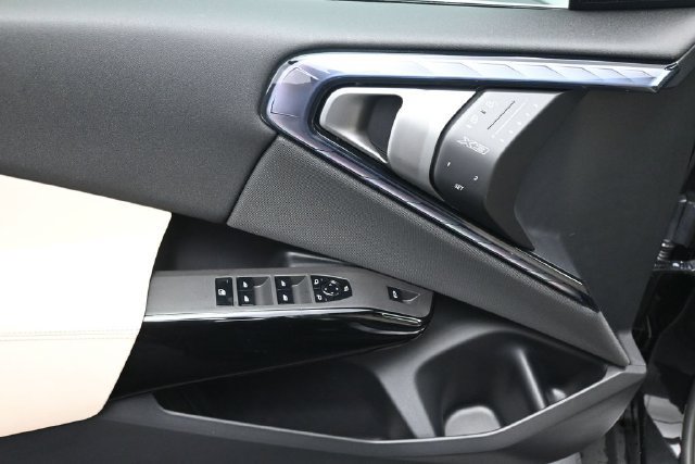 New 2026 BMW X3 xDrive30i w/ Premium Package AWD/4WD image 18