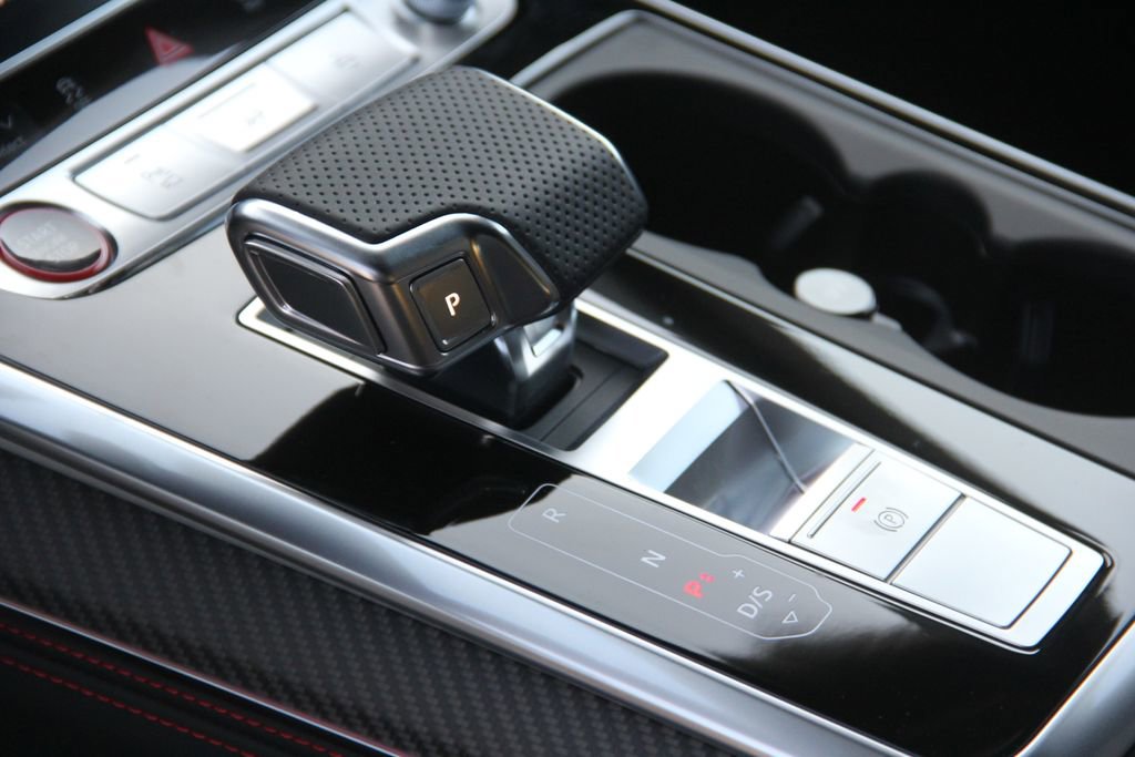 New 2025 Audi RS Q8 performance image 20