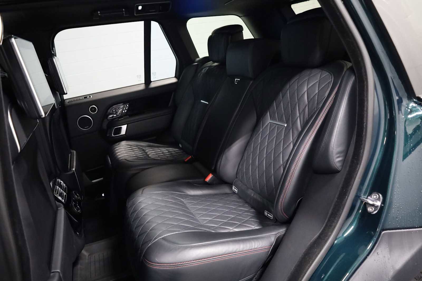 Used 2019 Land Rover Range Rover SV Autobiography Dynamic image 34