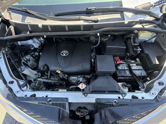 Used 2017 Toyota Sienna SE Premium FWD image 31