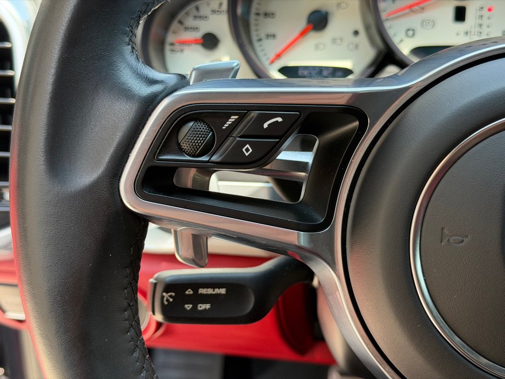 Used 2016 Porsche Cayenne GTS AWD/4WD image 33