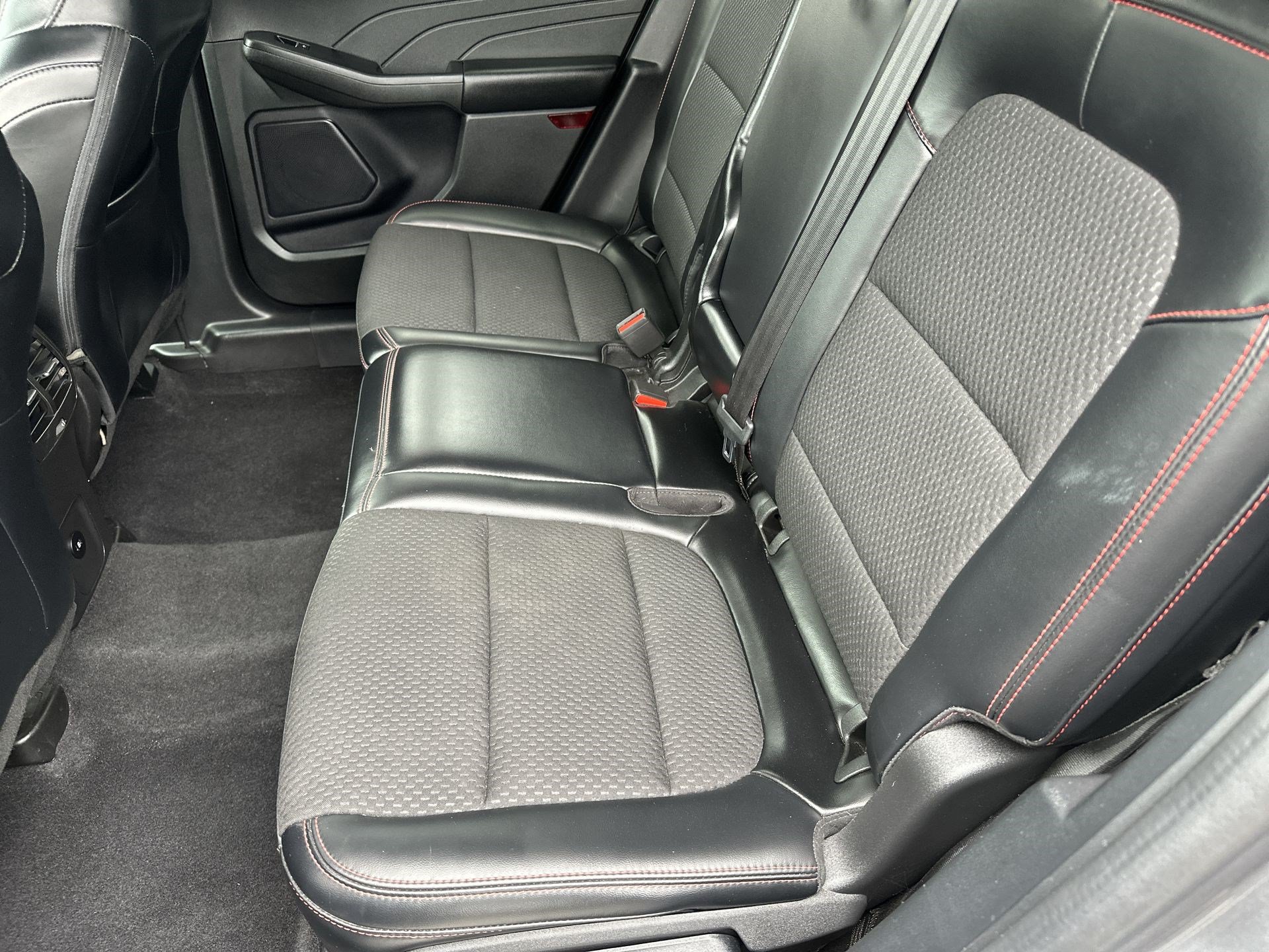Used 2023 Ford Escape ST-Line FWD image 23