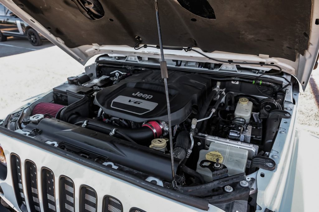 Used 2015 Jeep Wrangler Unlimited Sahara w/ Quick Order Package 24X image 49