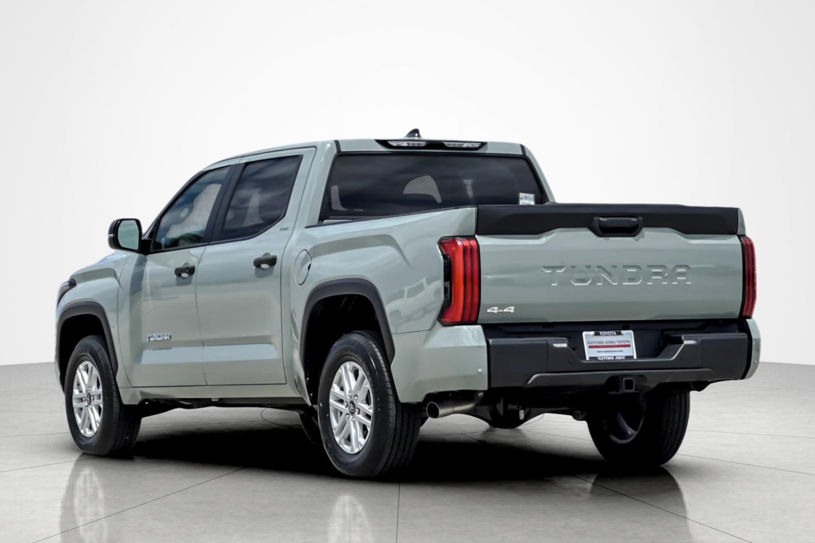 Certified 2026 Toyota Tundra SR5 w/ SR5 Convenience Package AWD/4WD image 3