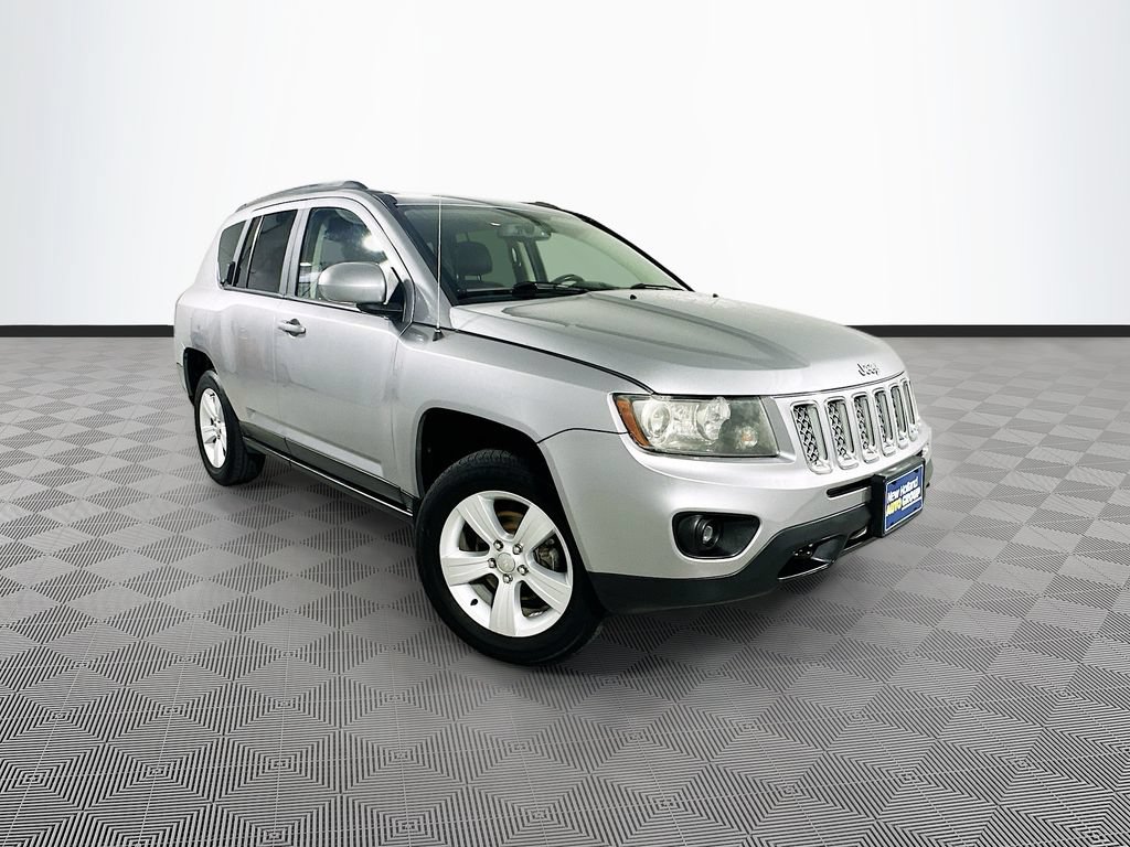 Used 2015 Jeep Compass Limited w/ Sun/Sound Group AWD/4WD image 30