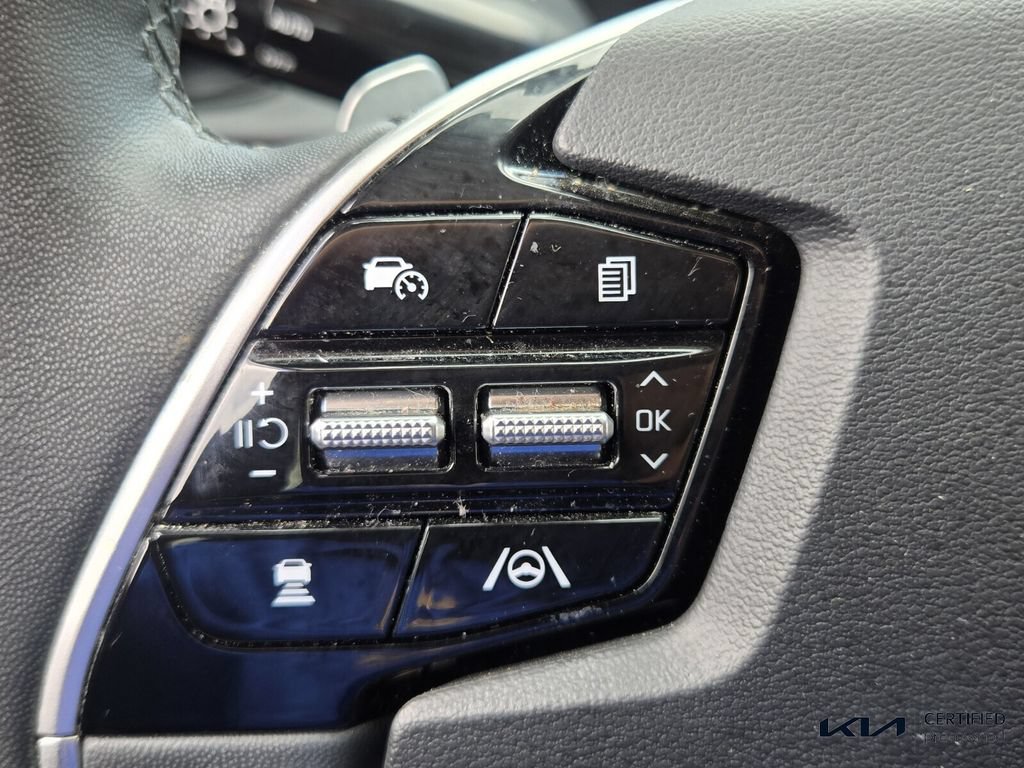 Certified 2024 Kia Niro EX FWD image 28