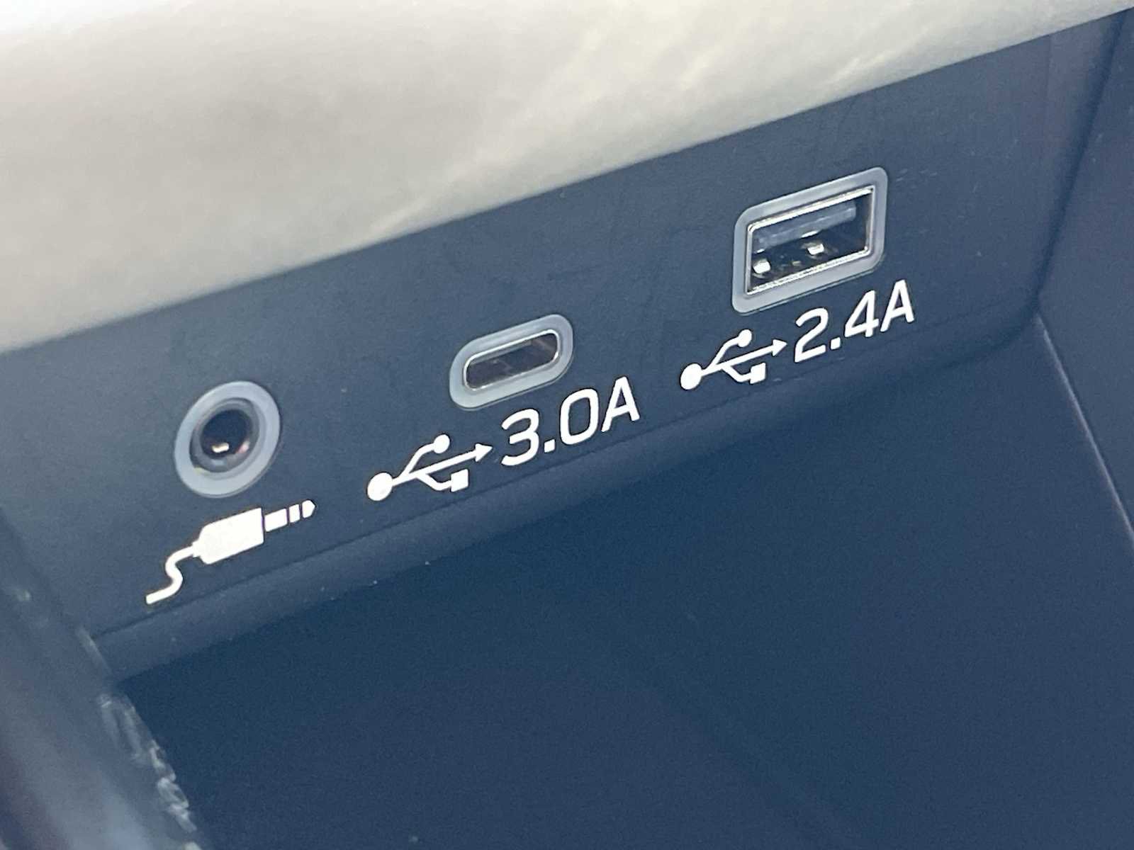 Certified 2024 Subaru Outback Premium image 22