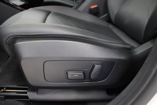 Used 2025 BMW X2 xDrive28i w/ Convenience Package AWD/4WD image 27