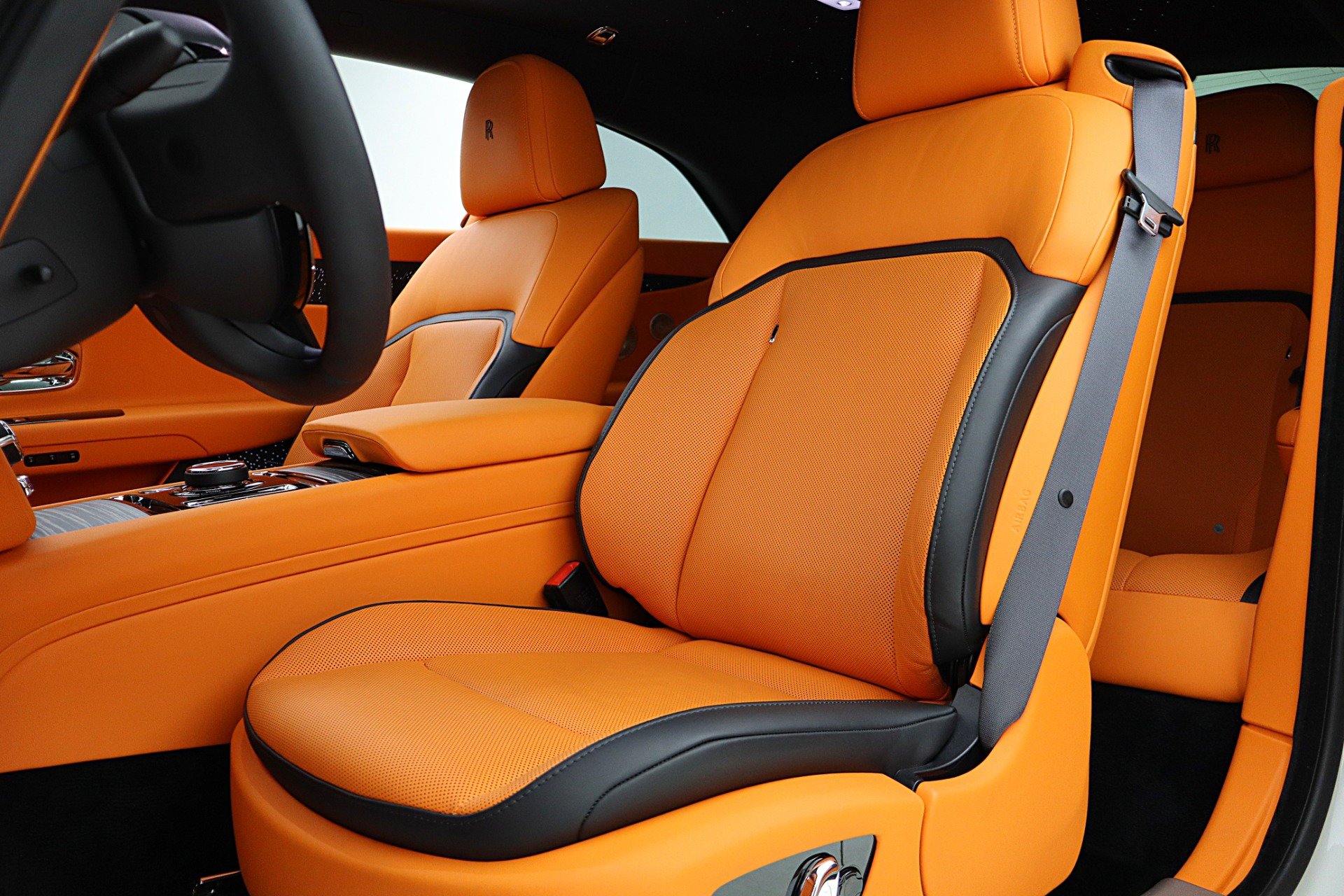 Used 2026 Rolls-Royce Spectre AWD/4WD image 26