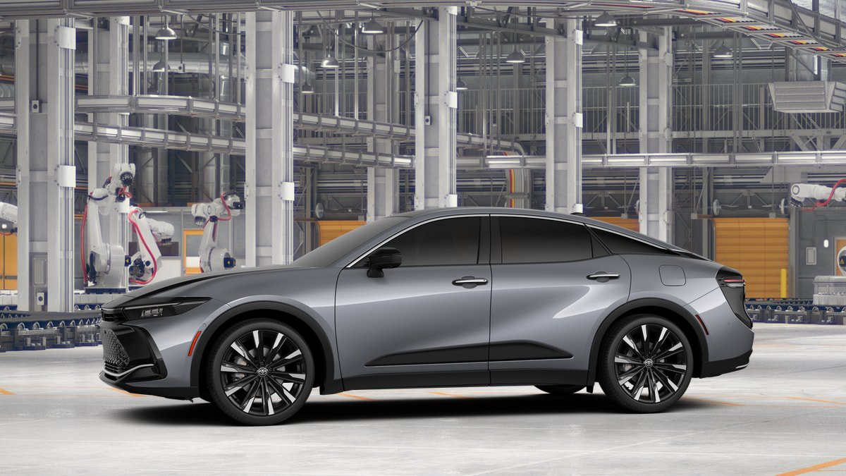 New 2026 Toyota Crown Platinum AWD/4WD image 3