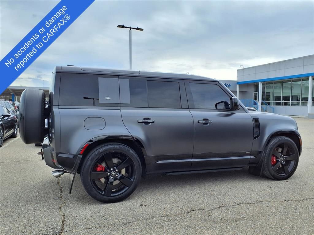 Used 2024 Land Rover Defender 110 Carpathian Edition image 4