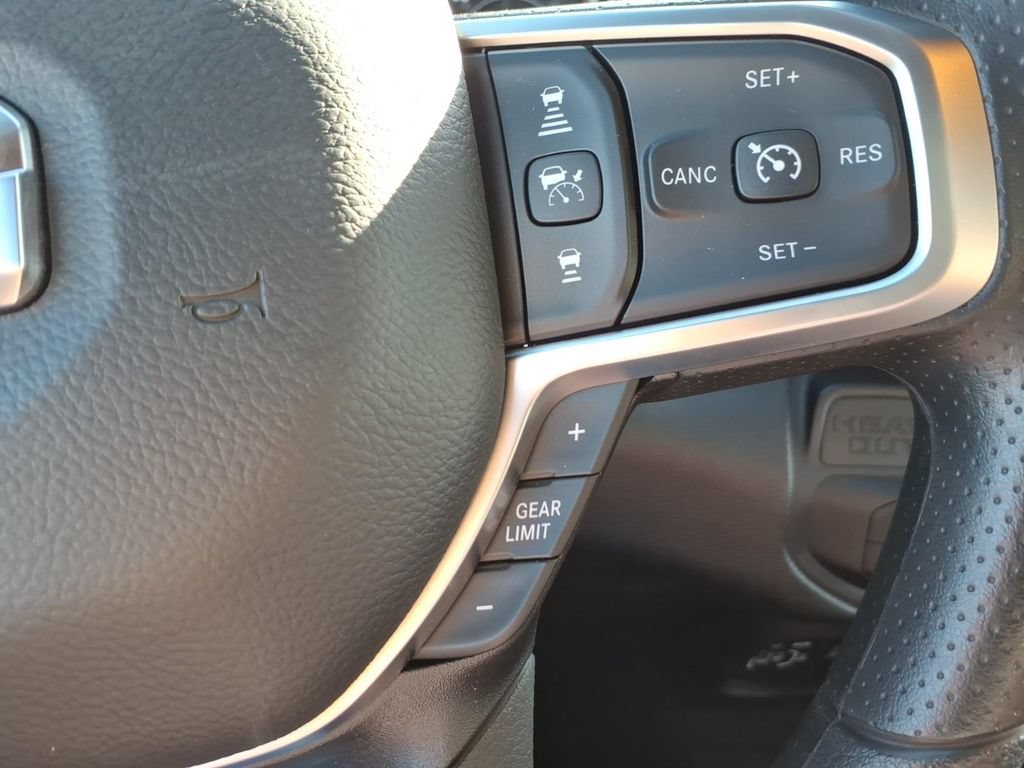 New 2026 RAM 2500 Tradesman AWD/4WD image 18