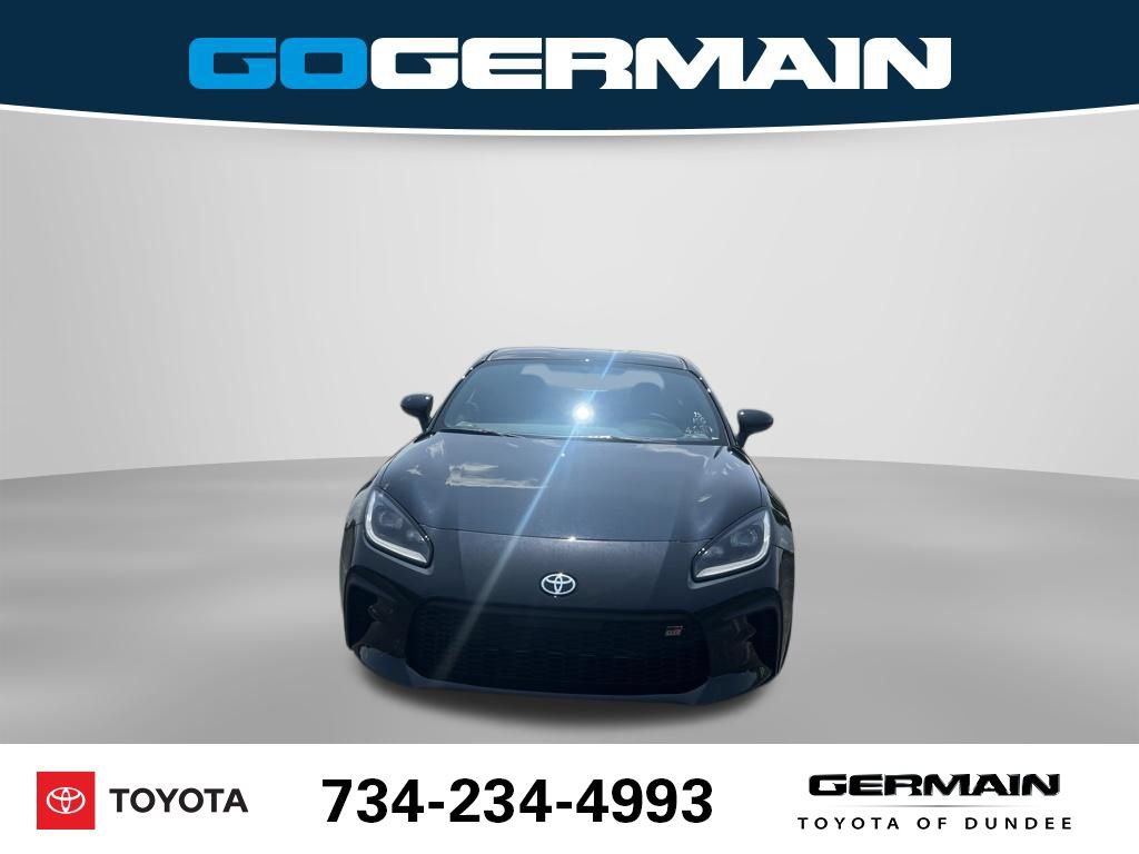 New 2026 Toyota GR86 Premium RWD image 2