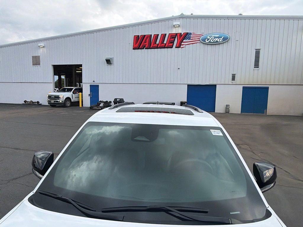 Used 2024 Jeep Grand Cherokee Altitude AWD/4WD image 18