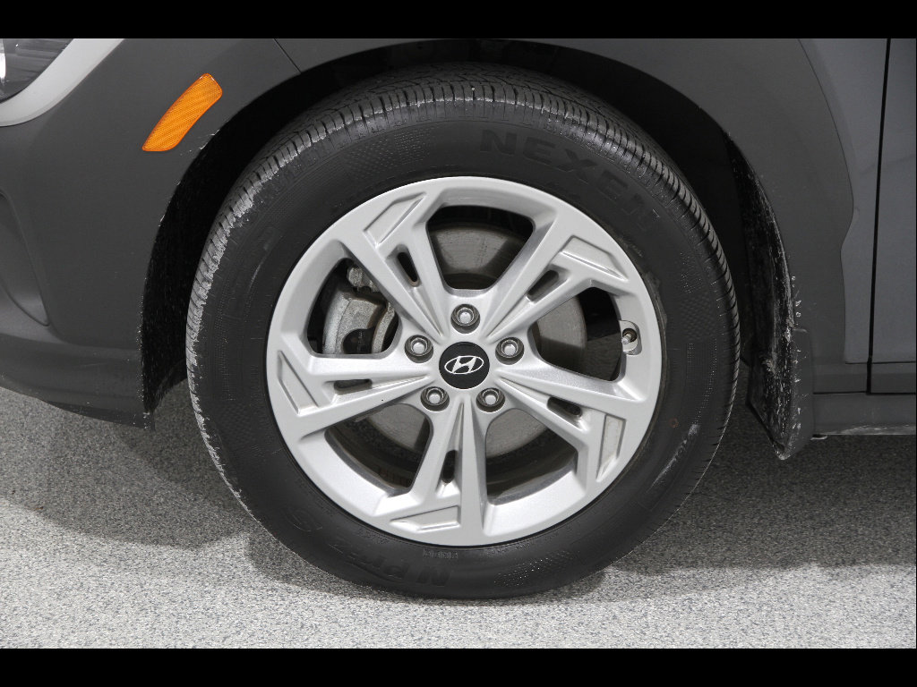 Used 2023 Hyundai Kona SEL image 22