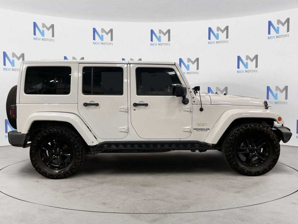 Used 2015 Jeep Wrangler Unlimited Sahara w/ Connectivity Group AWD/4WD image 6