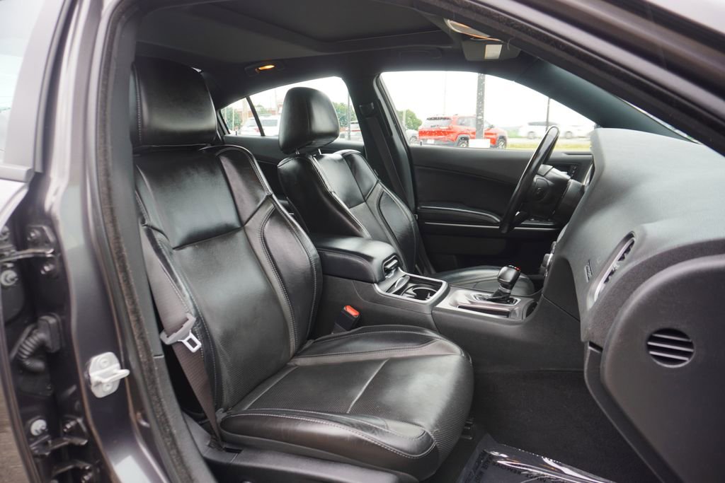 Used 2022 Dodge Charger SXT w/ Leather Interior Group image 27