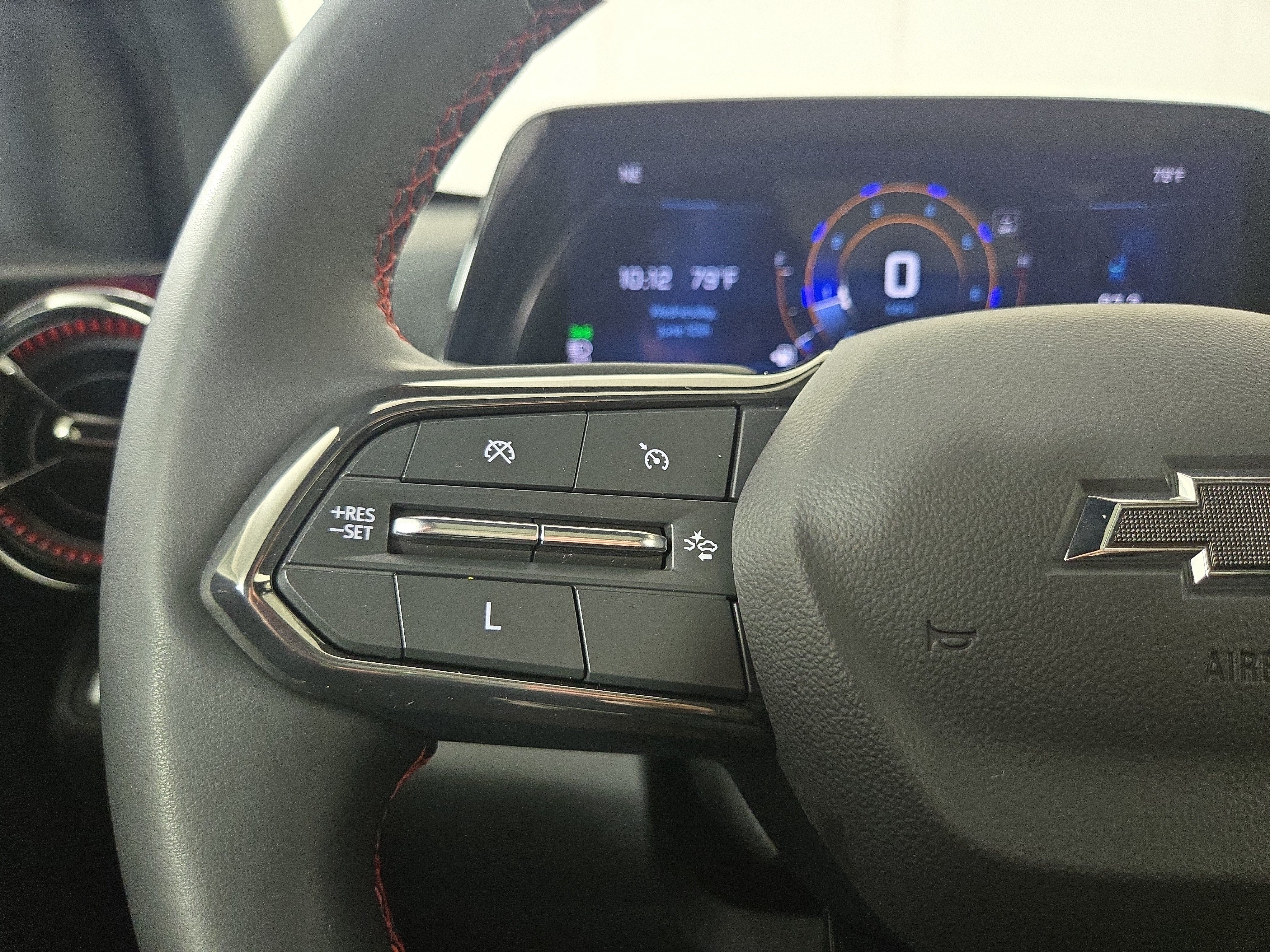 Certified 2025 Chevrolet Equinox RS w/ Safety and Technology Package AWD/4WD image 15