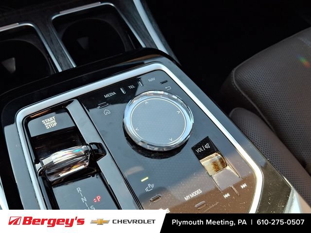 Used 2026 BMW 740i xDrive AWD/4WD image 18