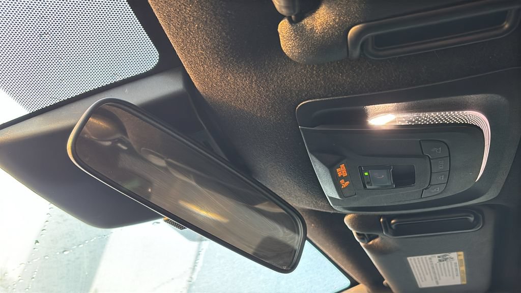 Used 2025 Toyota Corolla SE FWD image 23