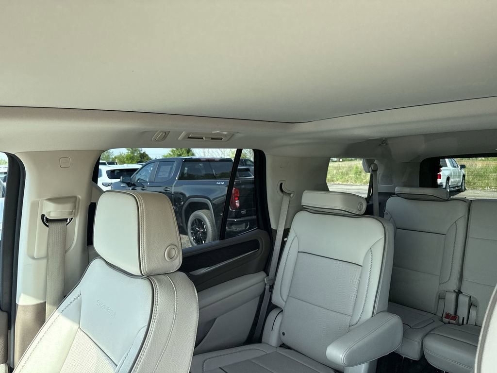 Certified 2022 GMC Yukon Denali AWD/4WD image 10
