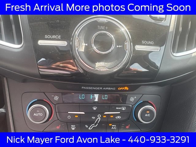 Used 2018 Ford Focus SEL w/ Cold Weather Package FWD image 18
