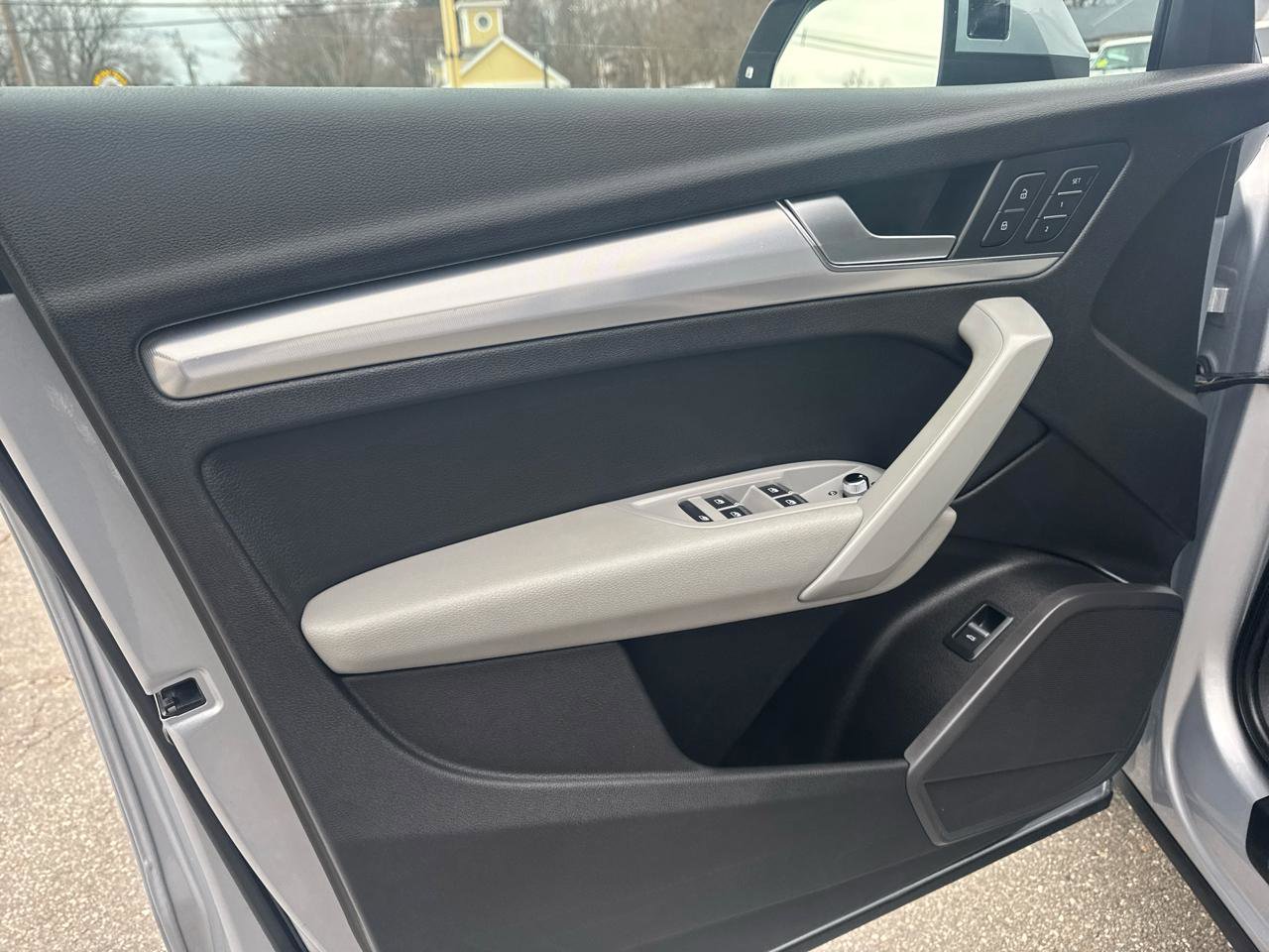 Used 2018 Audi Q5 2.0T Premium Plus image 18